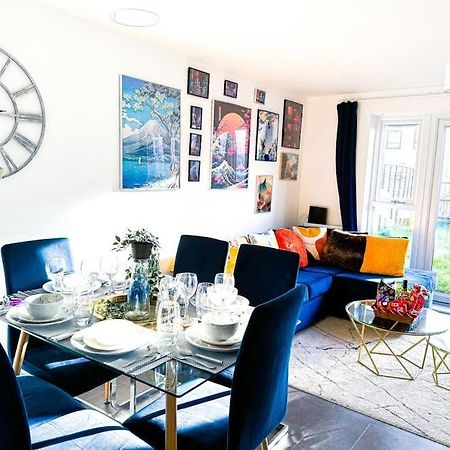 Contractors, Families, Tourists & Groups Welcome Sleeps Upto 9, Garden, Pet Allowed, Parking Included! 伯明翰 外观 照片