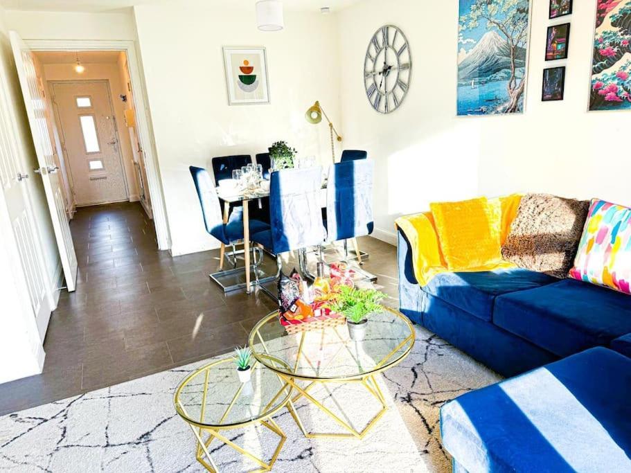 Contractors, Families, Tourists & Groups Welcome Sleeps Upto 9, Garden, Pet Allowed, Parking Included! 伯明翰 外观 照片