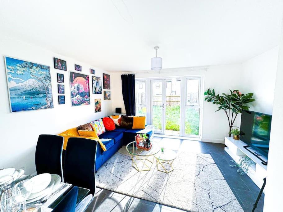 Contractors, Families, Tourists & Groups Welcome Sleeps Upto 9, Garden, Pet Allowed, Parking Included! 伯明翰 外观 照片