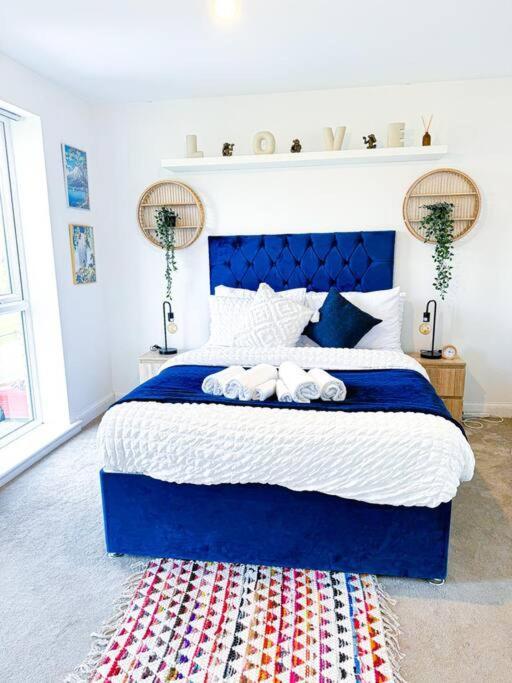 Contractors, Families, Tourists & Groups Welcome Sleeps Upto 9, Garden, Pet Allowed, Parking Included! 伯明翰 外观 照片
